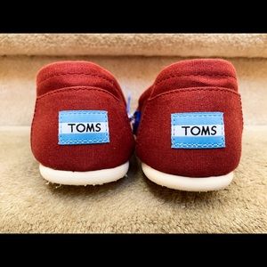 Toms Burgundy Canvas Shoes Sz. 9.5